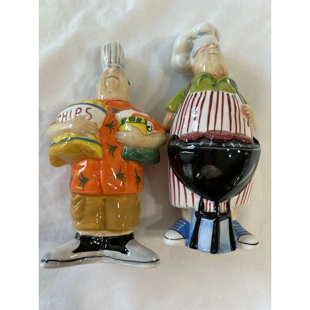 Masters Of The Grill BBQ Party Chefs Salt Pepper Shaker Set CIC Picnic